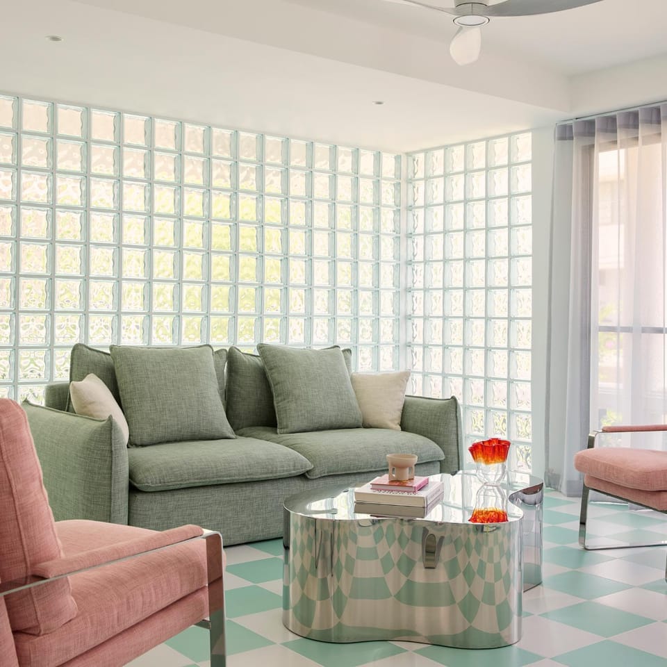 Living room, Seating area