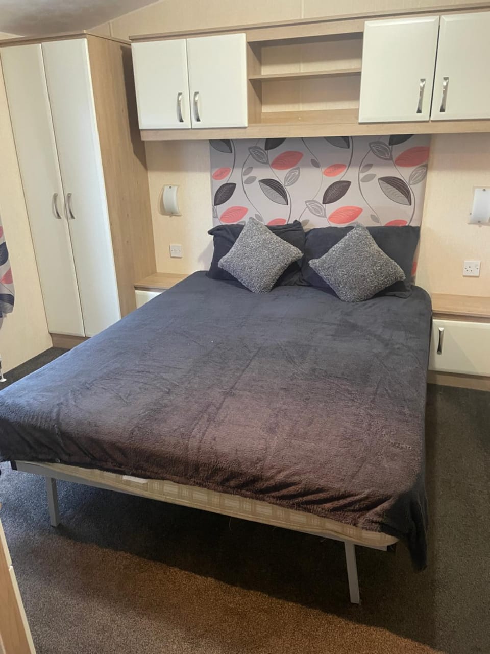 Whitehouse Leisure Park N&V Caravan Hire Campground/ 
RV Resort in Towyn