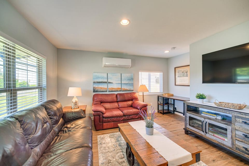 Pet-Friendly Moclips Home Walk to Mocrocks Beach! House in Moclips