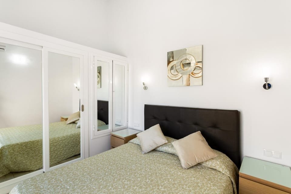 Property building, Living room, Bedroom