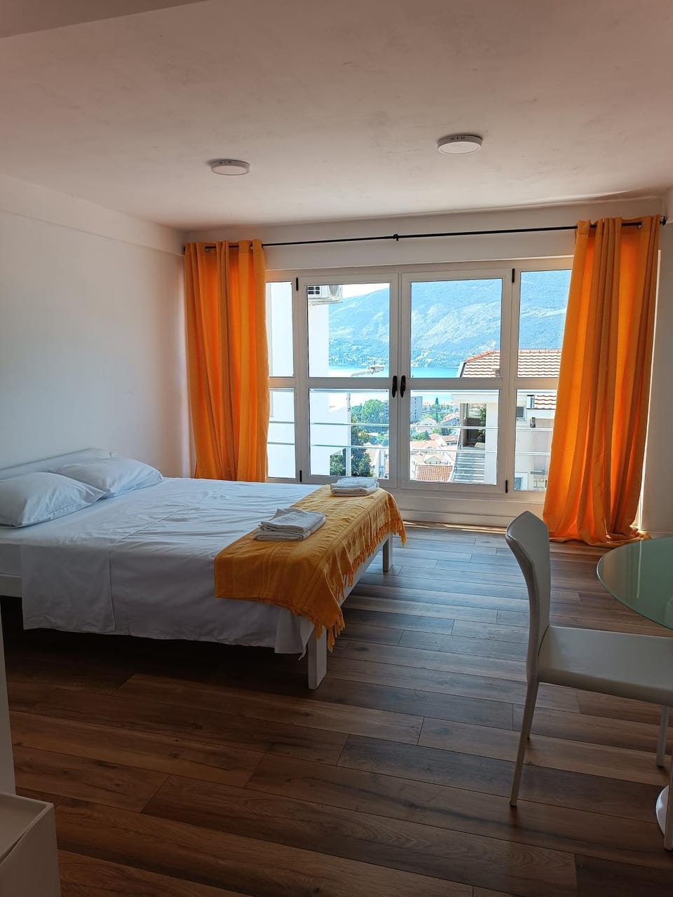 Bed, View (from property/room)