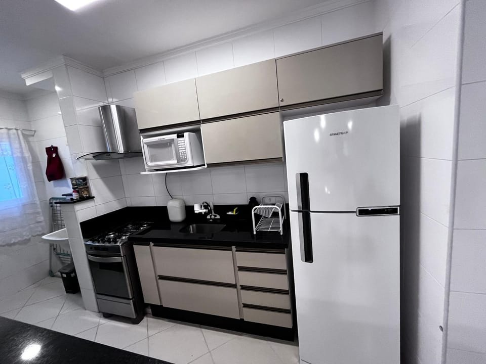 Kitchen or kitchenette, oven, stove