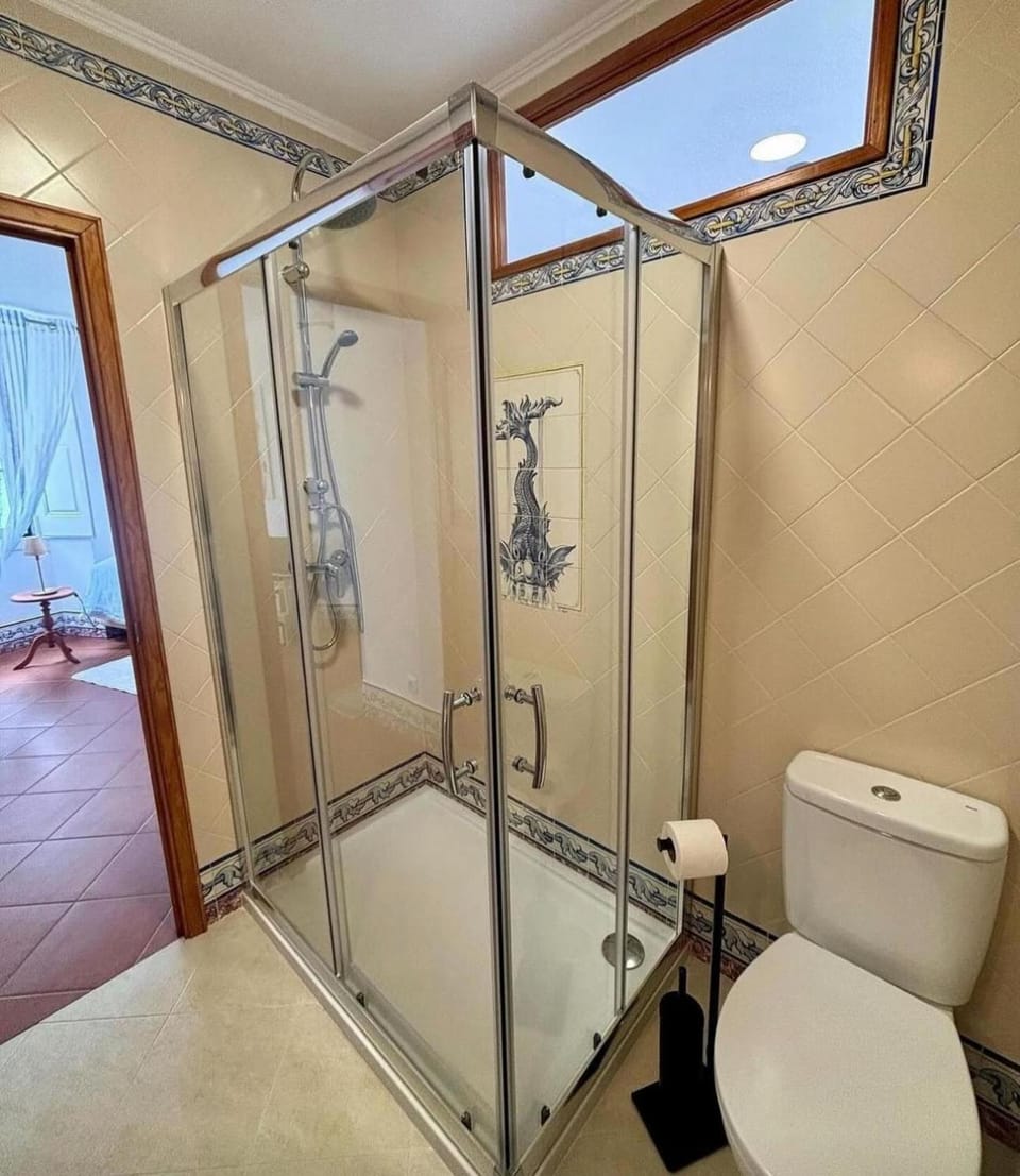 Shower, Bathroom, hair dryier