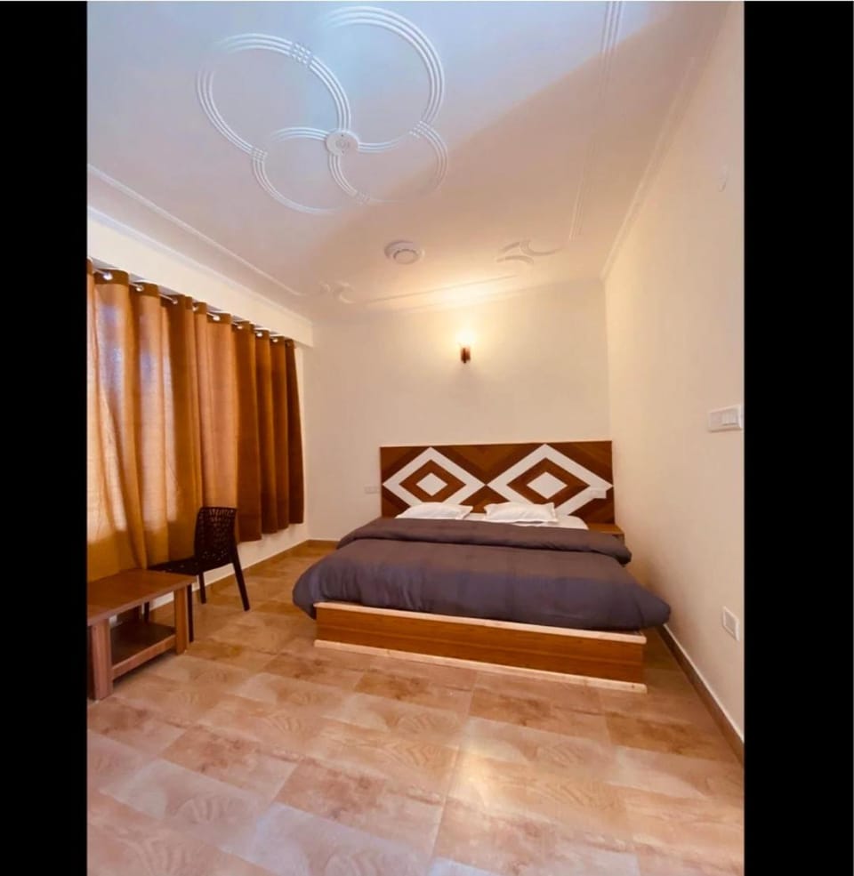 Aadesh villa B&B Bed and Breakfast in Manali