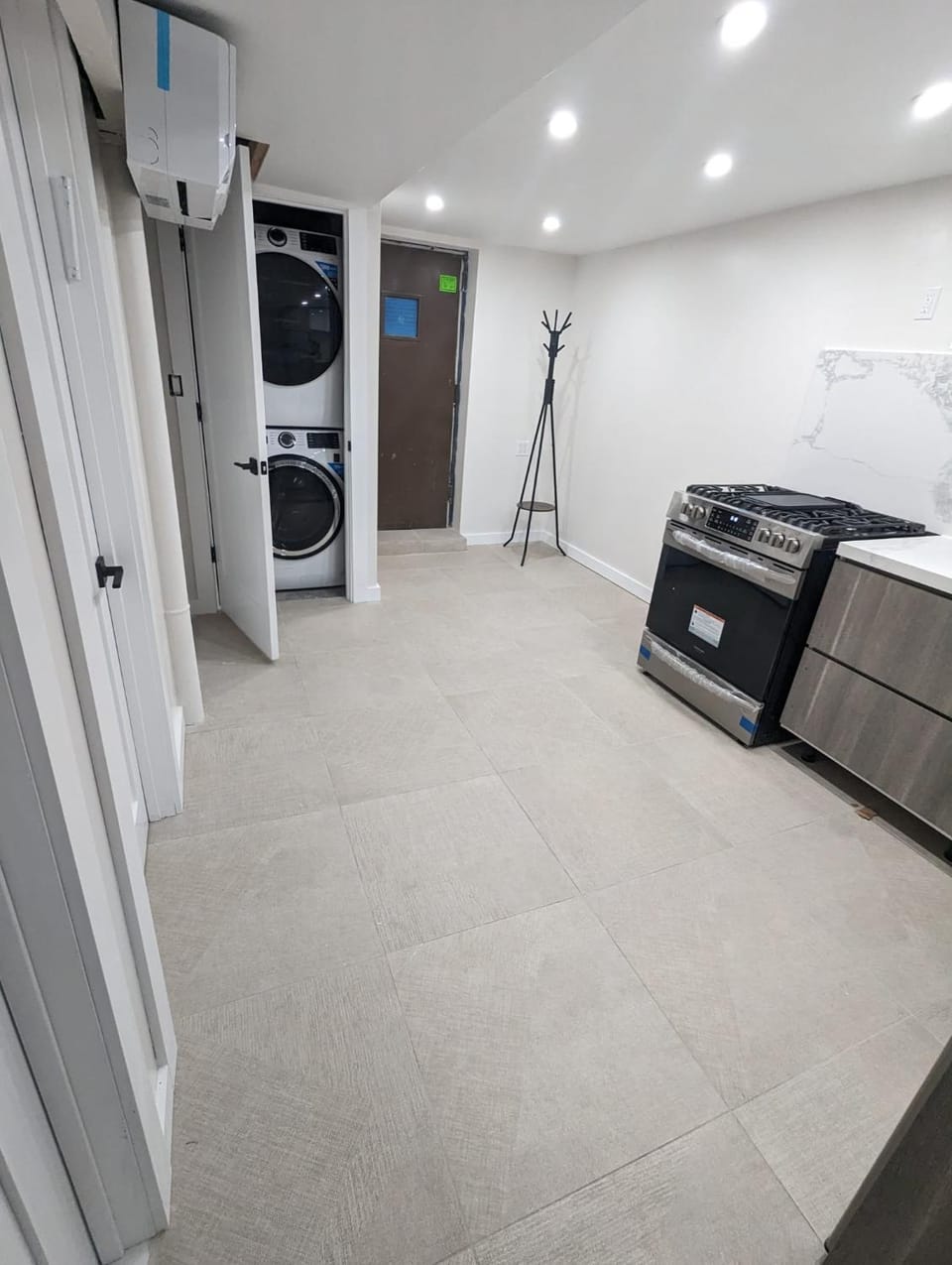 Luxury Apt Apartment in Passaic