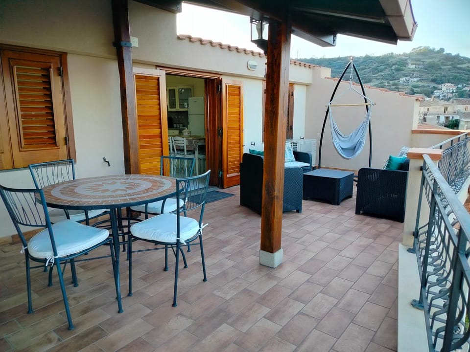 Natural landscape, View (from property/room), Balcony/Terrace, Mountain view