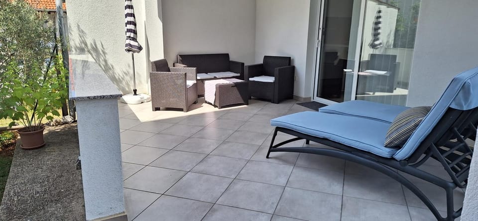 Day, Balcony/Terrace, Seating area, sunbed