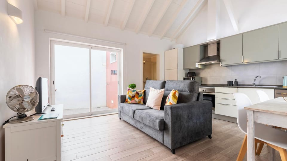 Kitchen or kitchenette, Living room