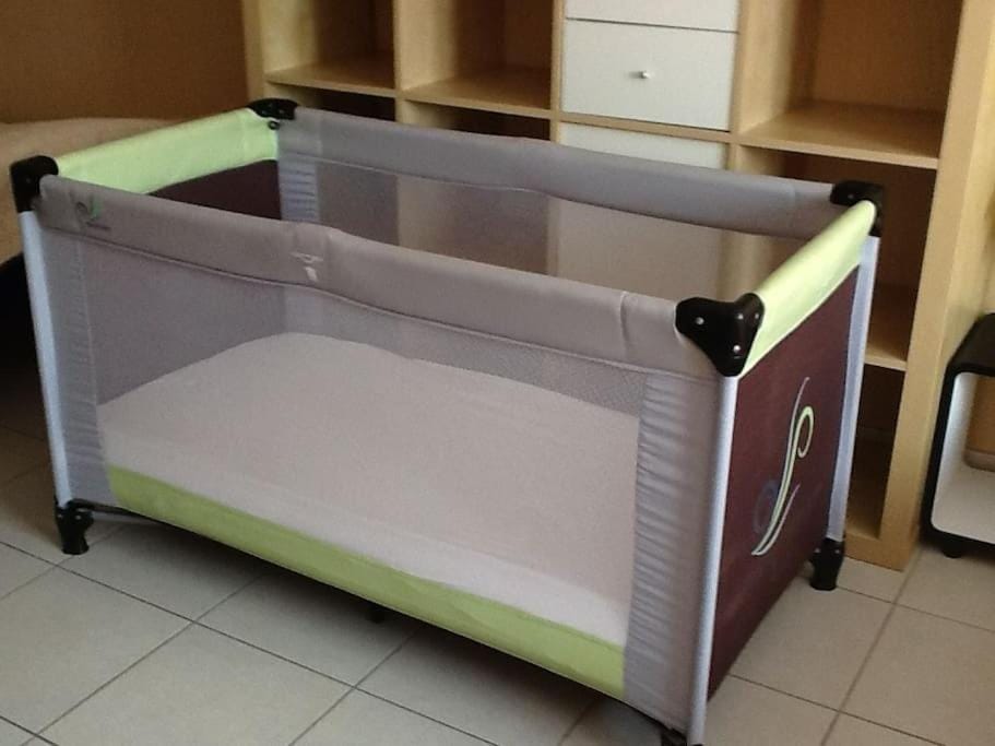 cot