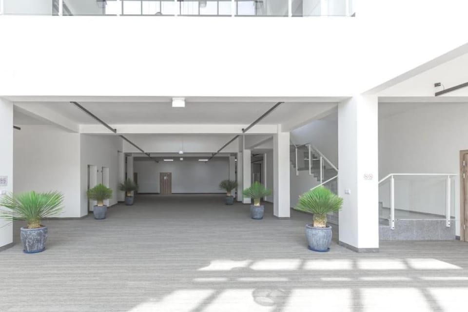 Facade/entrance, Day