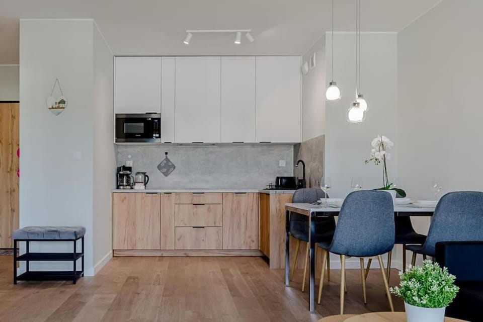 Kitchen or kitchenette, Living room, Seating area, Dining area, minibar, pet friendly, stove