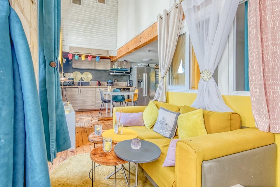 Property building, Living room