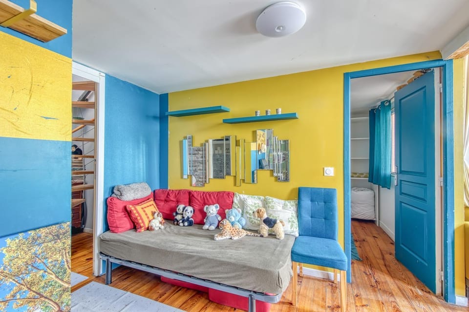 Property building, Living room