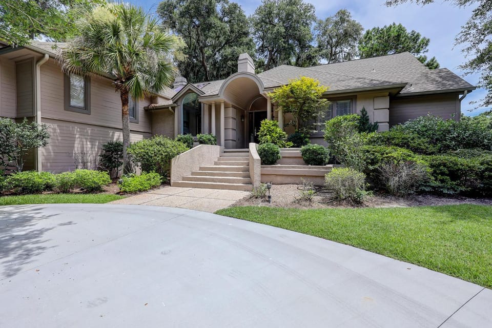 Luxury 4 BR 45 BA Home w Double Master Suites private pool Sea Pines Resort Gorgeous views House in Hilton Head Island