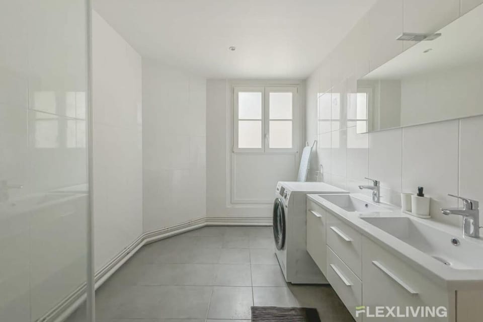 Flexliving - whole flat - Turbigo Apartment in Paris