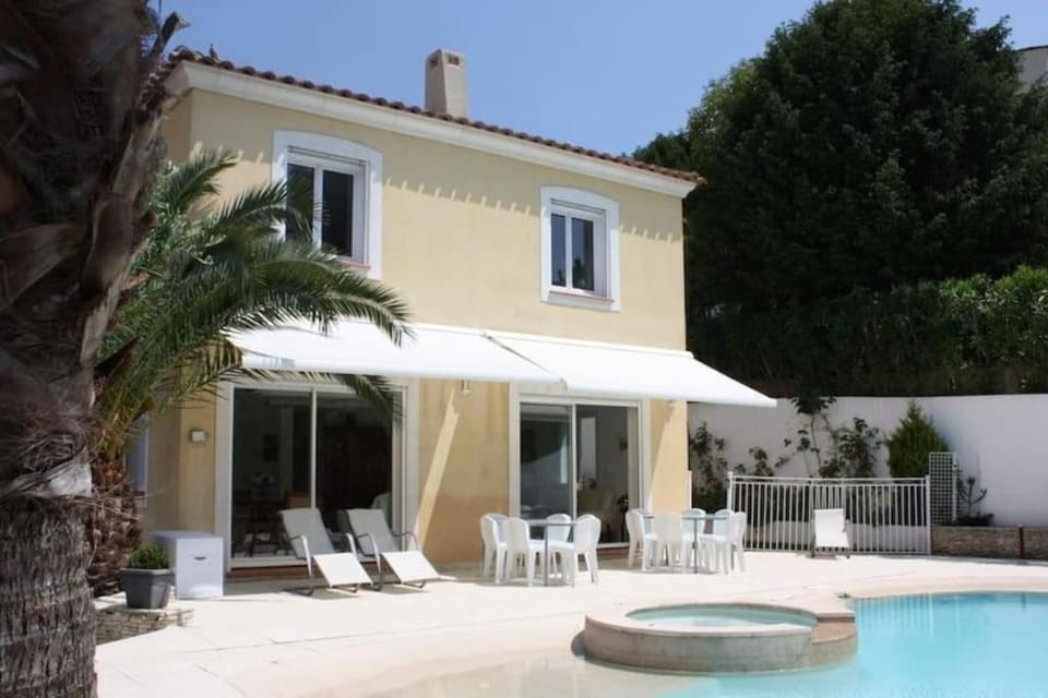 Cannes centre Villa piscine spa Villa in Cannes