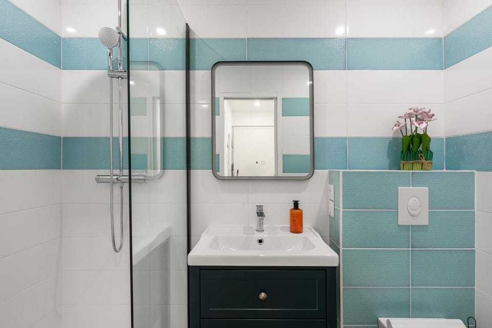 Shower, Bathroom