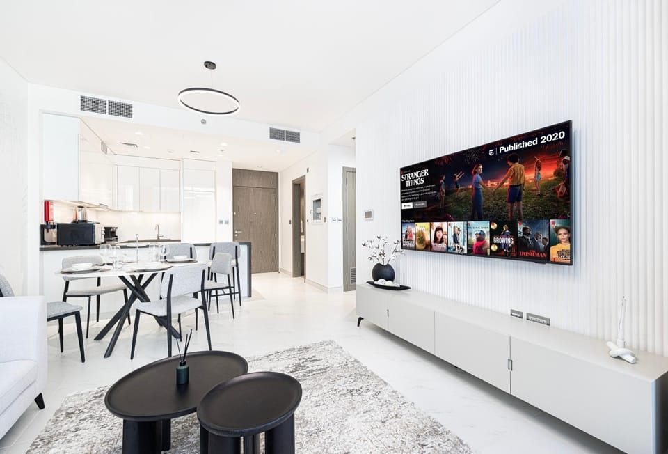 TV and multimedia, Kitchen or kitchenette, Living room, Dining area, Evening entertainment, minibar