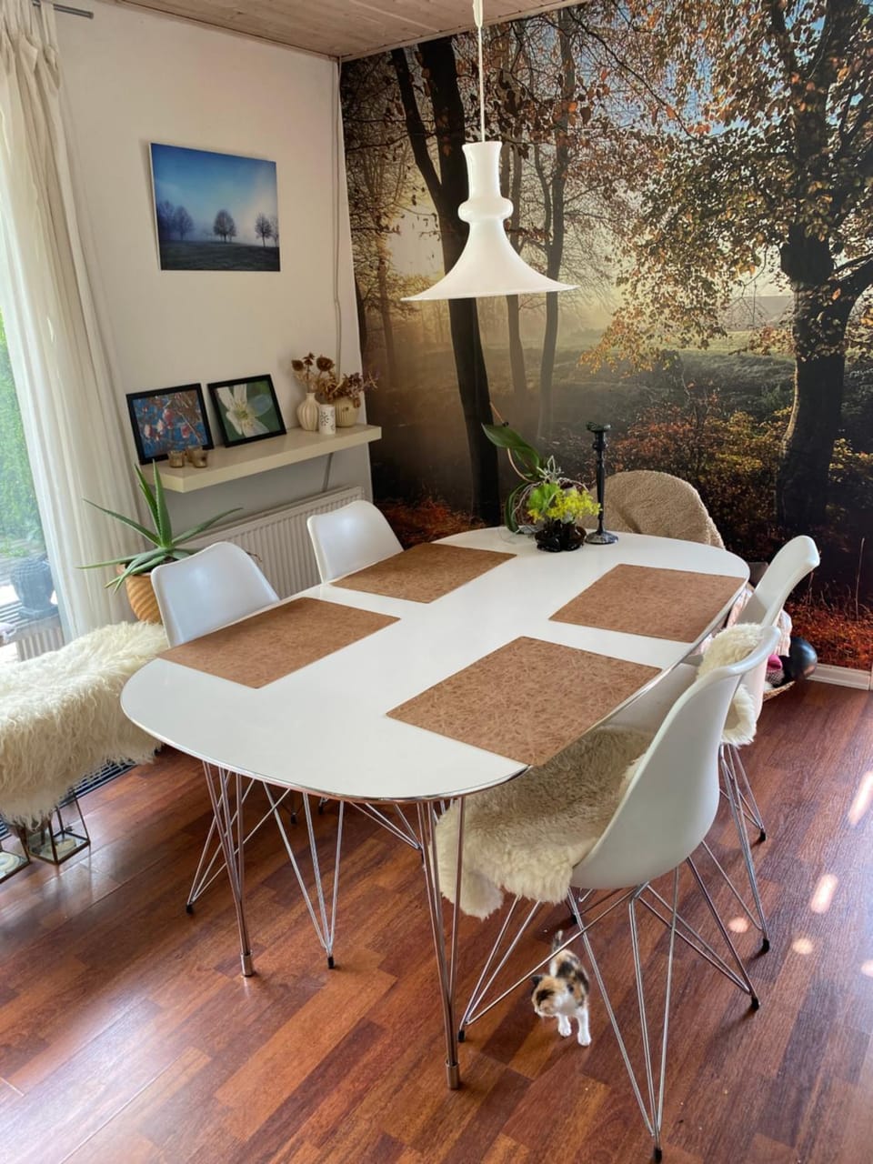 Living room, Dining area