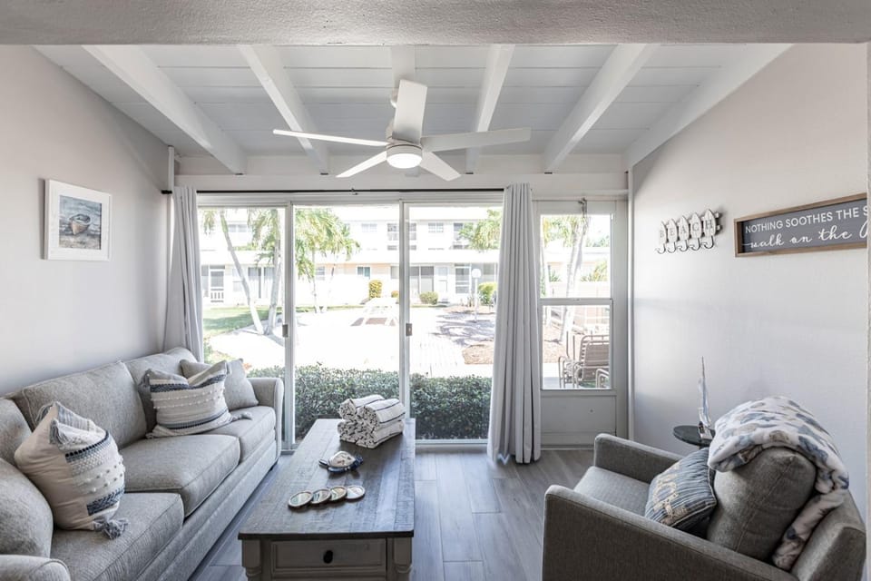 Casa Mar - 65 Standard House in Siesta Beach