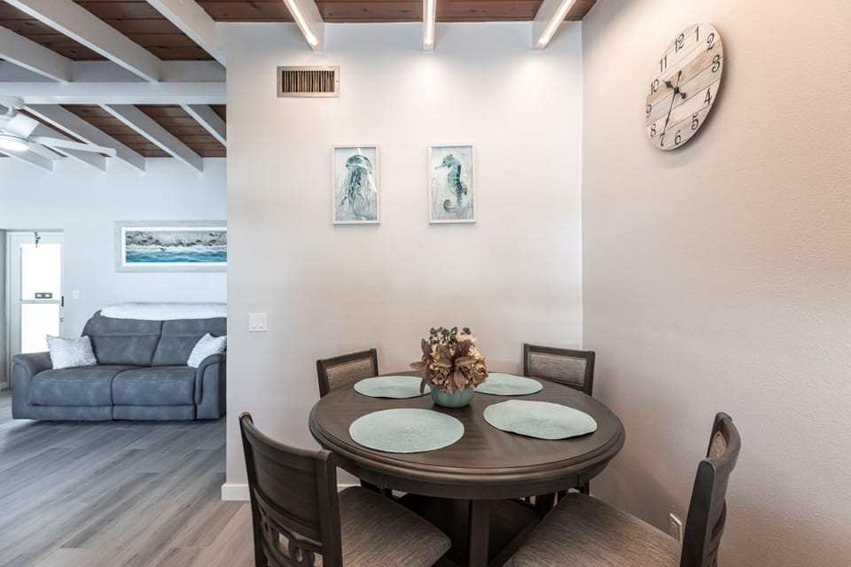 Casa Mar - 65 Premium Villa in Siesta Beach