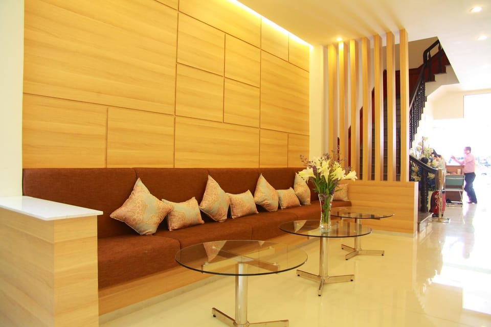 Communal lounge/ TV room