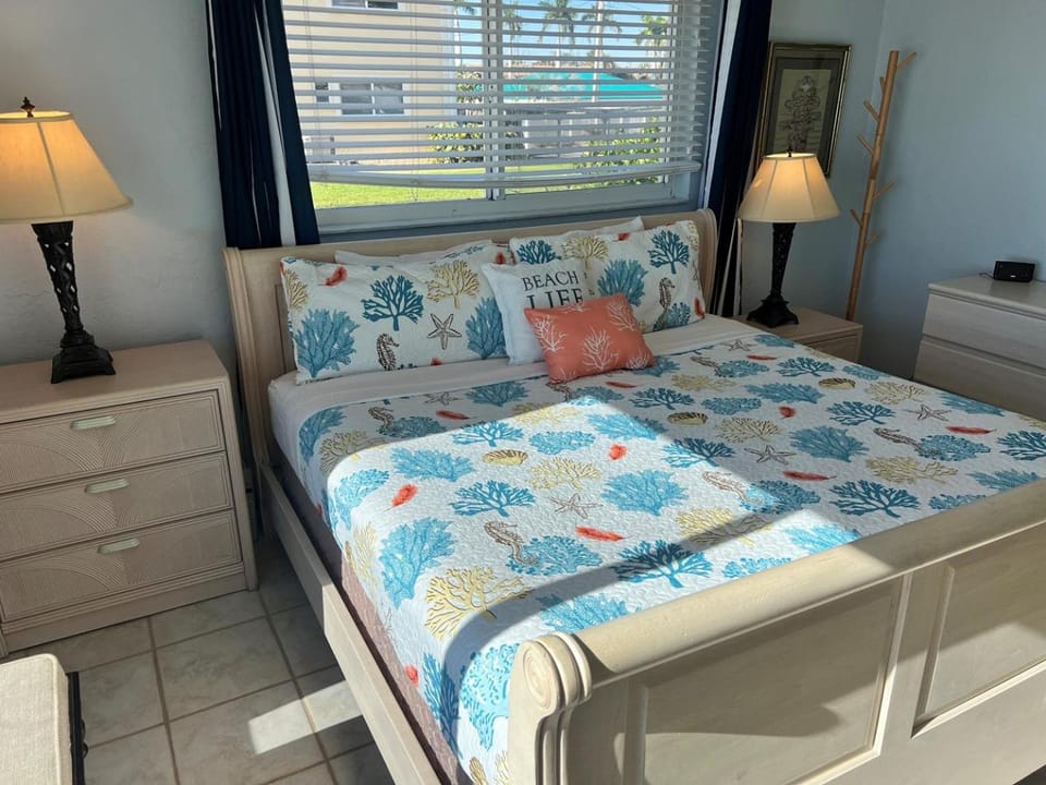 Casa Mar - 40 Standard Plus House in Siesta Beach