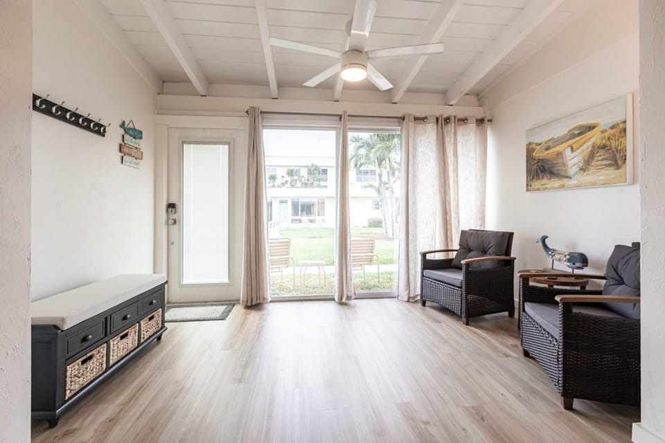 Casa Mar - 54 Premium Villa in Siesta Beach