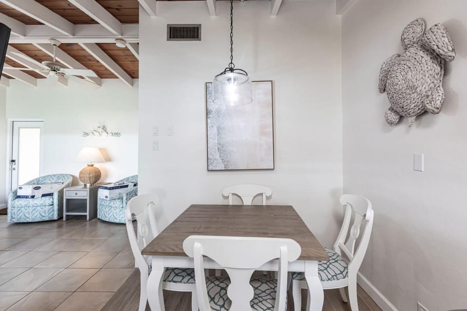 Casa Mar - 63 Premium Villa in Siesta Beach