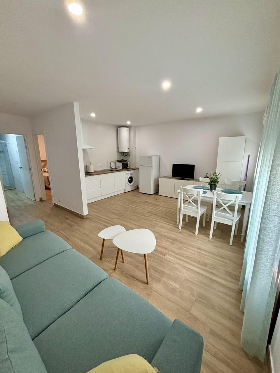 TV and multimedia, Kitchen or kitchenette, Living room, Dining area