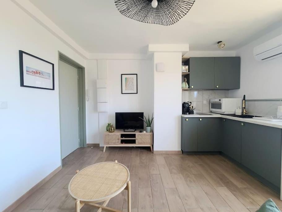 Havre Lumineux avec Climatisation et Terrasse Apartment in Montpellier