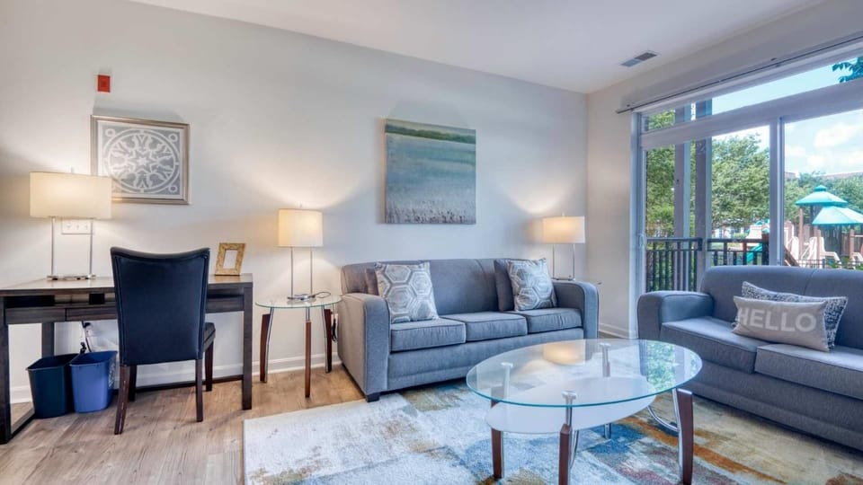Living room, Seating area