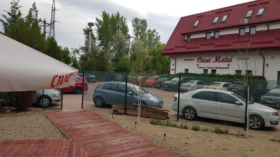 Pensiunea Casa Matei Bed and Breakfast in Romania