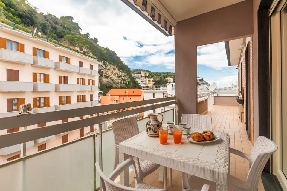 View (from property/room), Balcony/Terrace