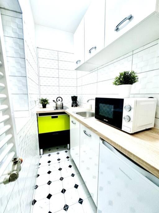 L4 City Centre Stylish Flat Apartment in Budapest