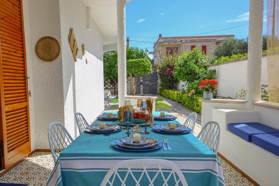 Villa Vera, accesso al mare, vista Castello, AC Villa in Brindisi