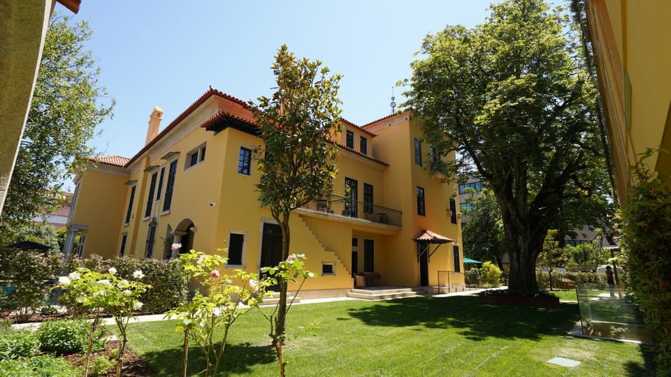 Property building, Garden, Garden view