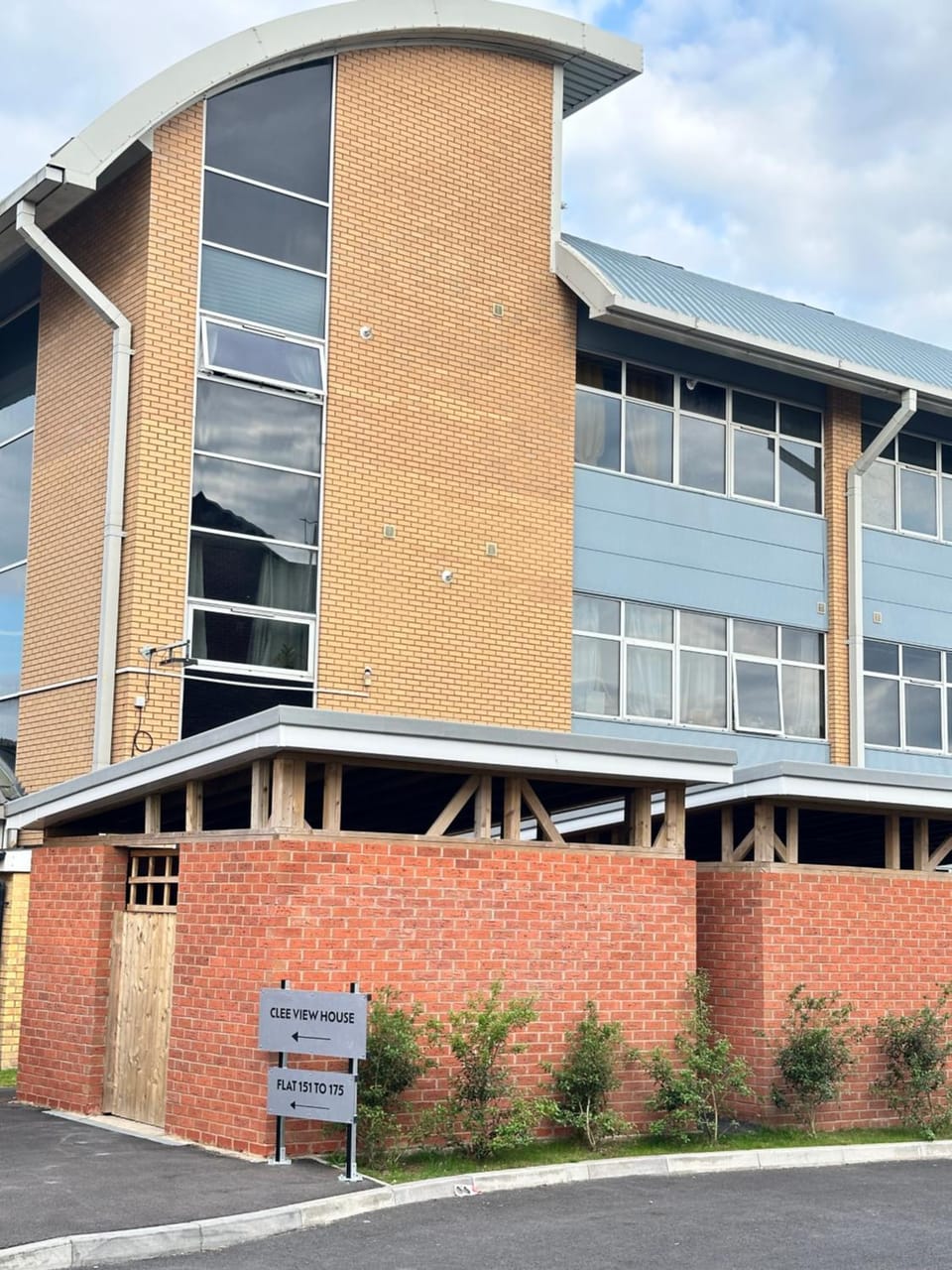 luxury 2 bedroom flat with a kitchen Apartment in England