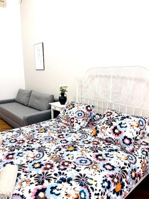 L5 City Centre Elegancy with AC Apartment in Budapest