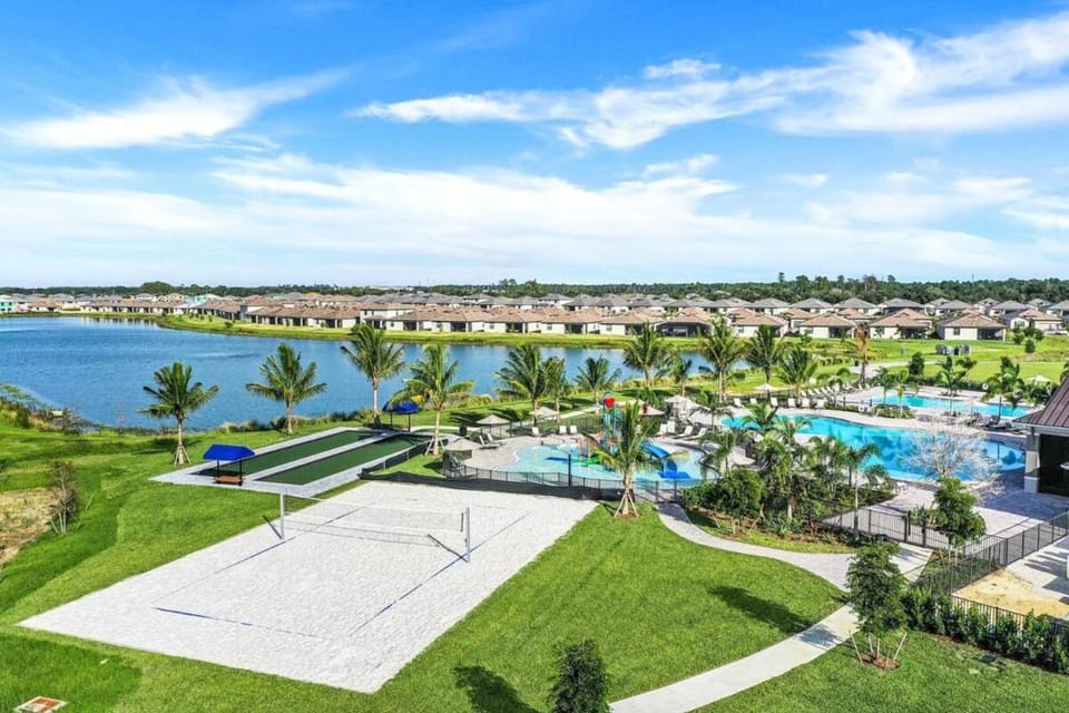 Beautiful Home in Paradise House in Gateway
