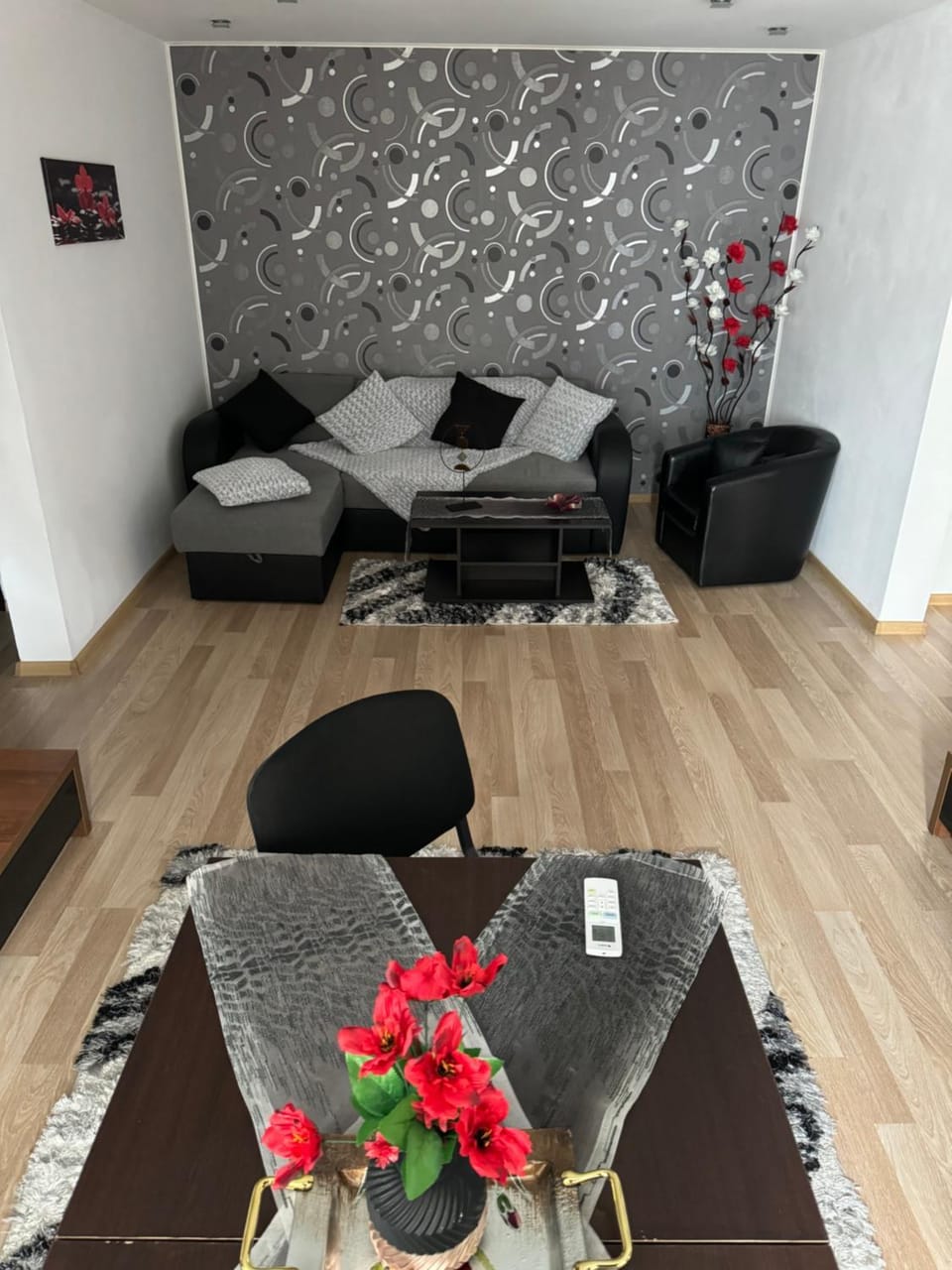 Game Room, Living room