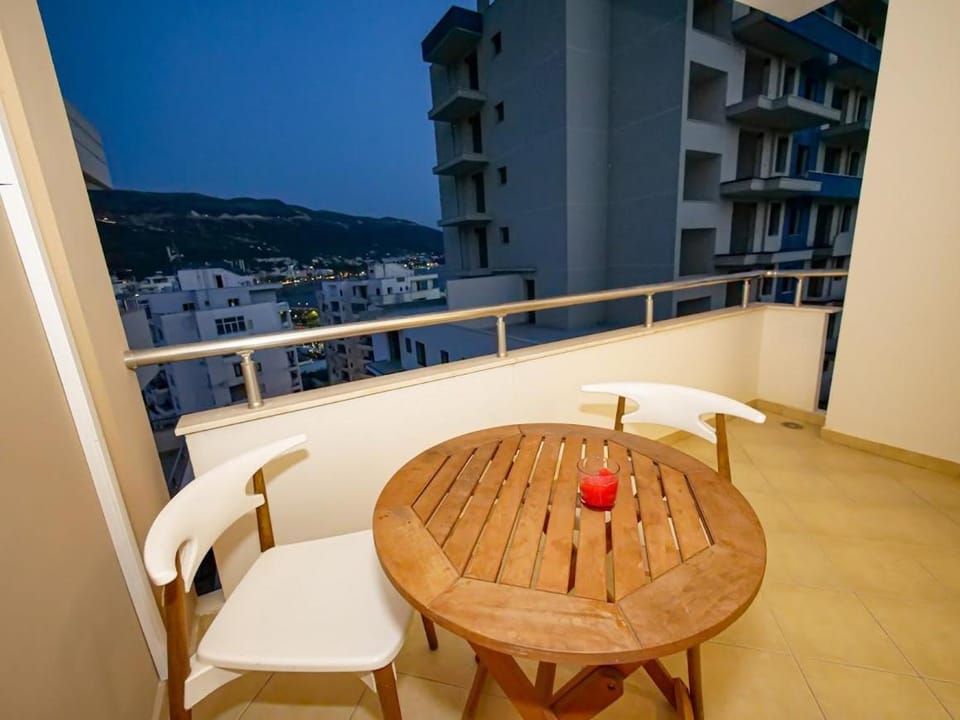 next home apartment 2 Apartment in Vlorë