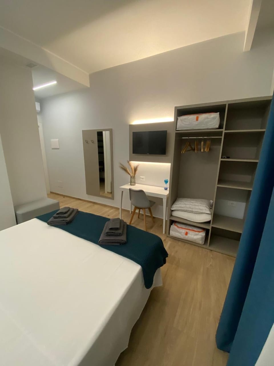 Fla Rooms Bed and Breakfast in Parma