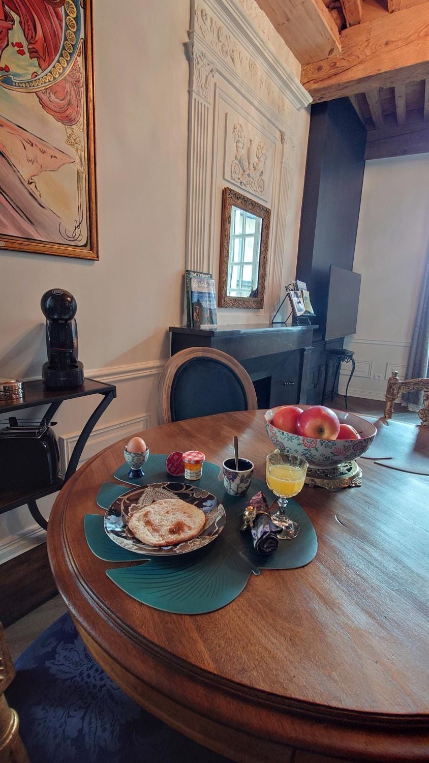 Dining area, Breakfast