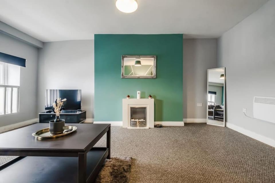 Deluxe Loft Near Tynemouth Apartment in North Shields