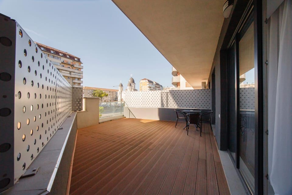 Day, Neighbourhood, View (from property/room), Balcony/Terrace, Balcony/Terrace