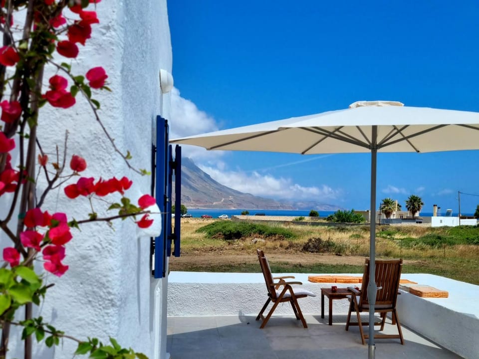 Natural landscape, View (from property/room), Balcony/Terrace, Sea view, sunbed