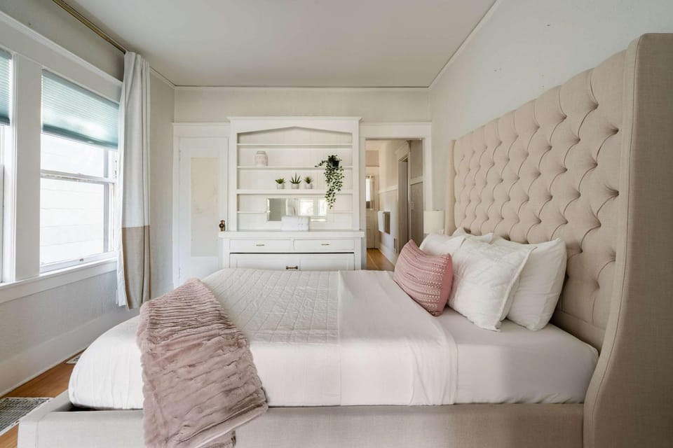 Stay Portland - Sunnyside Wonderland- Coffee Shops, Bars & Parks Apartment in Portland