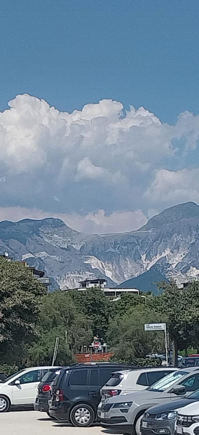 Tra monti e mare via Filippo Turati 17 bis Apartment in Marina di Carrara