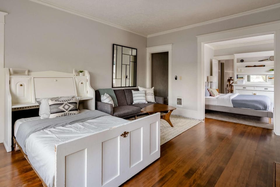 Stay Portland - Comfy SE Portland Apartment - Great Eats & Bars Apartment in Portland